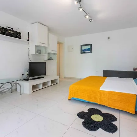 24 * Crikvenica