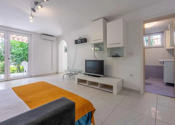Apartament 24